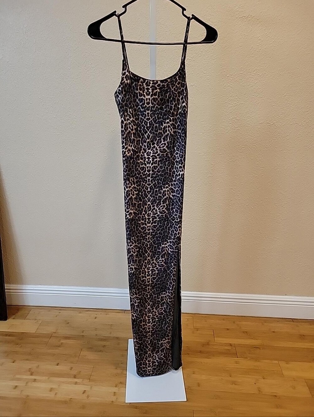Popular 21 Leopard Bodycon Maxi Dress Side Slit Size S